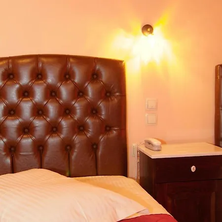 Hotel Varonos 3*