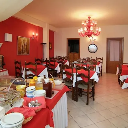 Hotel Varonos