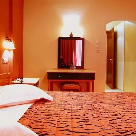Hotel Varonos