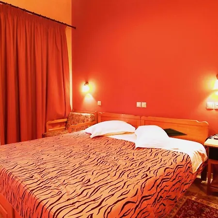 Hotel Varonos 3*