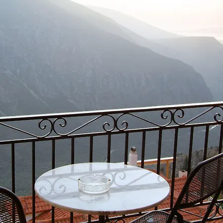Hotel Varonos 3*