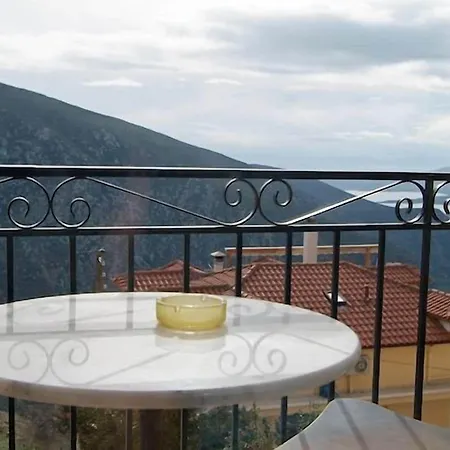 Hotel Varonos