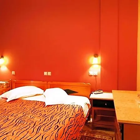 Hotel Varonos