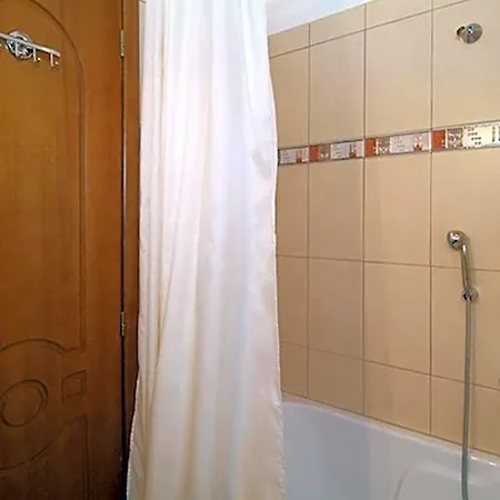 Varonos Hotel 3*