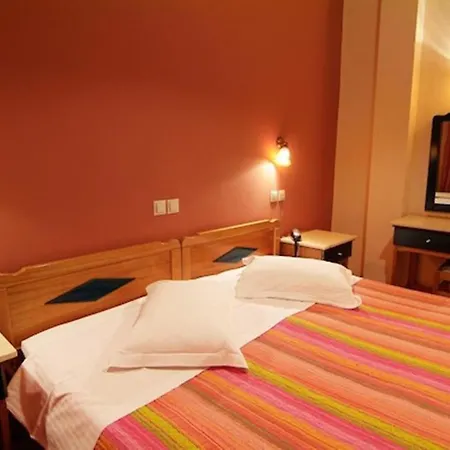 Varonos Hotel