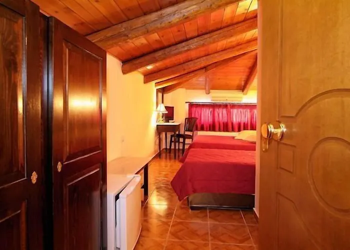 Hotel Varonos Delphi